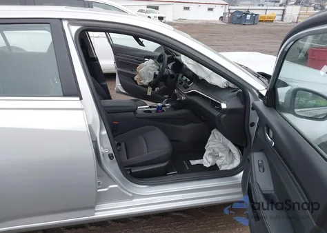 2025 Nissan Altima Sv Awd z USA, uszkodzony, nr VIN 1N4BL4DW4SN413590